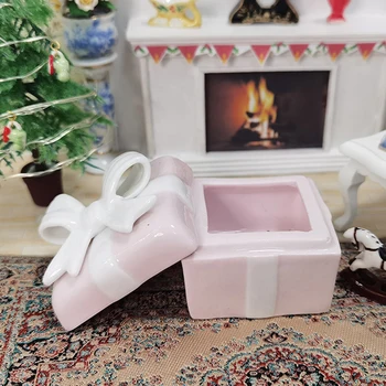 1:12 Casă De Păpuși, Miniaturi Mini Roz Portelan De Craciun O Cutie-Cadou De Crăciun Decor