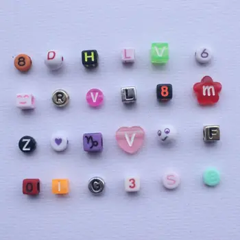 1200Pcs Multi Bomboane Colorate Acrilice Scrisoare Alfabet Margele Cub pentru Numele Bratari Coliere Meserii DIY Bijuterii