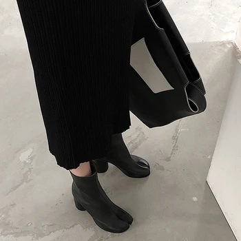 2020 Brand Designer De Moda Split Toe Din Piele Cizme Femei Tabi Cizme Indesata Rotund Tocuri Inalte Femei Cizme De Blana De Iarnă Pantofi Pentru Femei