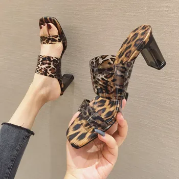 2020 Vara Noi Sandale Papuci de casă O - linie cu Deget de la picior Deschis Leopard Indesata Toc Sandale de Plastic cu Toc Înalt Pantofi Muller Femei