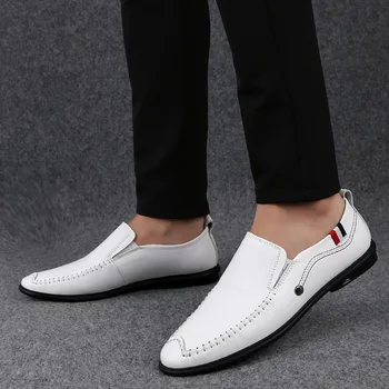 2021 Noua Moda Pantofi Barbati Casual Piele naturala Mocasini de sex Masculin Clasice Alb Alunecare pe Pantofi Om de Conducere Pantofi pentru Bărbați de Vânzare Fierbinte