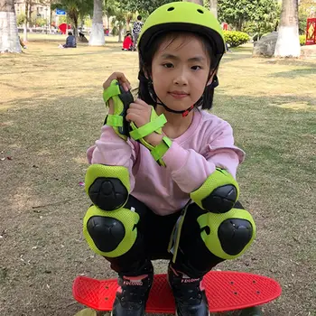 7pcs/Set Copii cu Role Patinaj Echipament de Protecție pentru Copii Skateboarding Masina Echilibru Coatele de Genunchi Tampoane Ciclism Casca de Protecție Încheietura mâinii