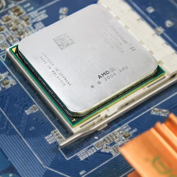 AMD Phenom II X3 720 Triple-Core 2.8 Ghz/ 6M /95W / 2000GHz CPU Procesor Socket AM3 AM2+ 938 pin