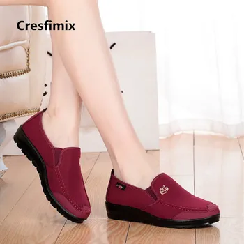 Cresfimix femei drăguț roșu confortabil primăvară & vară alunecare pe pantofi plat doamna casual moale și confortabil roșu pantofi retro c2971