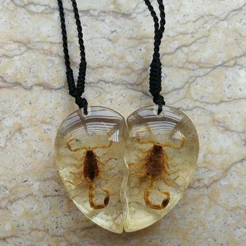 Dublu Aur Scorpion Inima Colier pentru femei barbati cupluri de ziua îndrăgostiților cadou real Scorpion insecte rășină colier roman de bijuterii