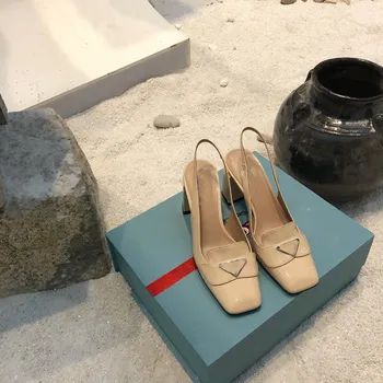 Femei Sandale Square Toe Cu Toc De Metal Cataramă De Lux De Designer Zapatos De Mujer Culoare Solidă 2020 Noua Moda Doamnelor Pompe