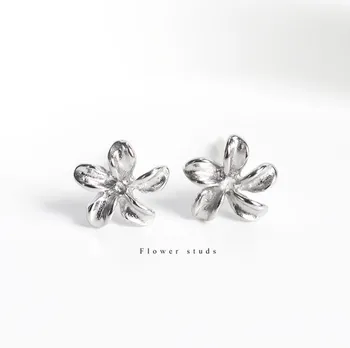 Grier 2020 Argint culoare cercei floare de sex feminin coreeană versiunea INS stil simplu cinci petale de flori cercei frangipani ureche d