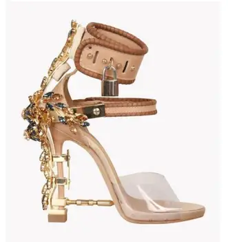 Kaeve Deget de la picior Deschis Lacătul Ghimpat Tocuri Transparente din PVC Rihanna Stil de Cristal Sandale Pietre Pantofi de Nunta Petrecere