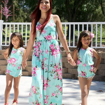Mama și fiica rochii 2019 floare de imprimare mami și cu mine haine de familie haine de potrivire uite mama și copilul fete dress C0450