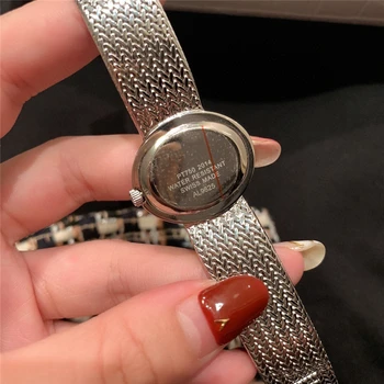 Marca P cuarț ceas oval cu logo-ul privit white pearl black pearl green pearl fata ceas de înaltă calitate încheietura mâinii pentru femeie