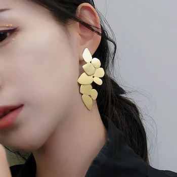 Moda Bijuterii Legăna Cercei 2020 Design Nou Aliaj Metalic Mat Auriu Culoare Placare Picătură Cercei Cadouri Pentru Femei Fata