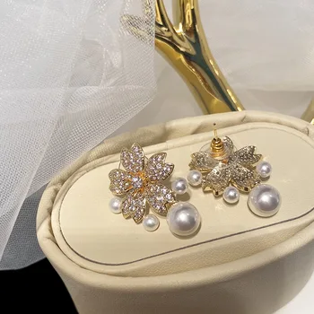 Moda rotund alb perla cu aur cz floare cercei stud pentru femei