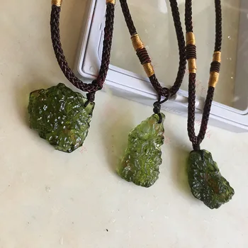Naturale Moldavite colier pentru femei lucrate manual neregulate Zdrobit piatra de cristal colier verde