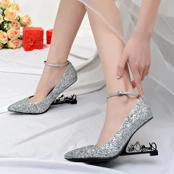 Pană călcâi scrisoare a subliniat subliniat singură pantofi de sex feminin sălbatice cuvânt cu pisica si sexy negru catwalk pantofi de nunta, pantofi de piele aproape