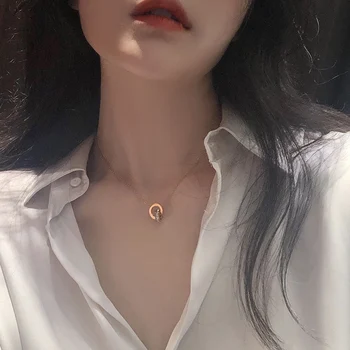 Plin De Grație 2 Pandantiv Rotund Din Otel Inoxidabil Cravată Colier Pentru Femei A Crescut De Aur Cu Lanț Coreea Style Drăguț Fine Bijuterii Din Oțel Inoxidabil