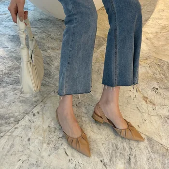 Primăvară/vară 2021 nou versiunea coreeană a încrețită a subliniat toc mic elastic moda superficial sandale