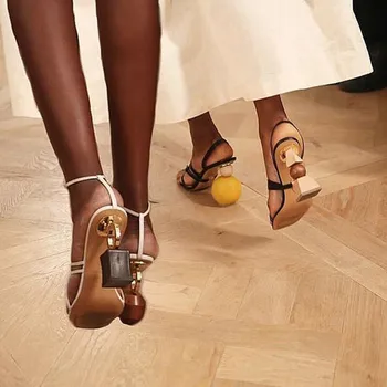 Prova Perfetto Asimetrice Toc Personalizat Sandale Femei Legați în Cruce Curea Glezna Tocuri inalte, Sandale Gladiator Pantofi de Partid femeie