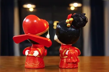 Stil chinezesc Cuplu Mireasa si Mirele Nunta Tort Fân Figurine de Rasina pentru Petrecerea de Nunta Mireasa Duș Decorare Cadouri, Favoruri