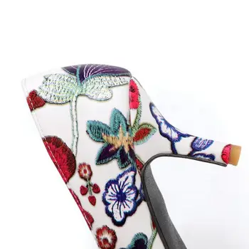TAOFFEN de Mari Dimensiuni 33-43 Femei pe Tocuri Înalte, Pompe de Broderie Flori Stil Chinezesc Alunecare a Subliniat Toe Pompe de Pantofi Femei