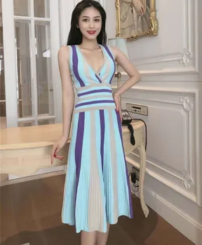 Tricotate Rochie fără mâneci Femeile de Vară 2020 coreean Elegant Sexy V-Neck multicolor dungi moda Subțire Pulover Rochie