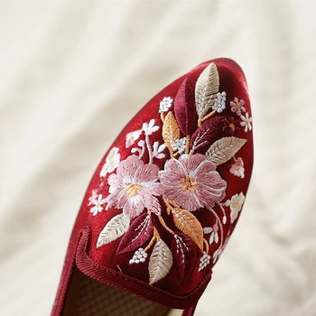 Veowalk Brand Tesatura de Bumbac Moale Femei Brodate Subliniat Toe Balerini Spring Vintage Casual Ladies Alunecare pe Pantofi de Mers pe jos