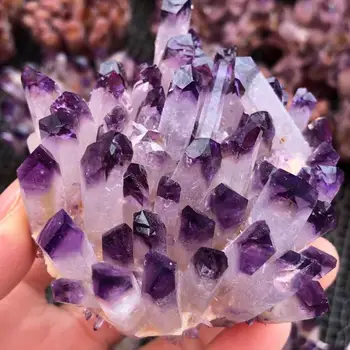 Zi fierbinte cluster de cristal, cristal violet minerale de prelucrare,